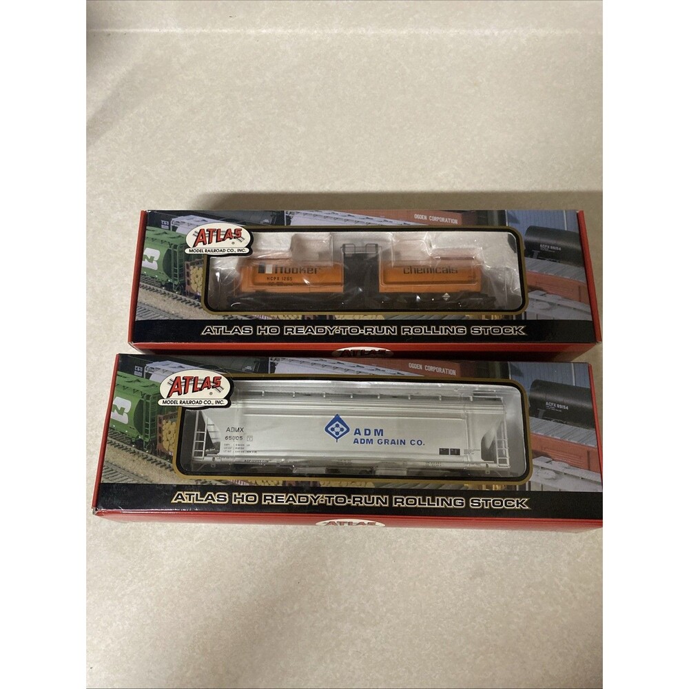 lot x2 Atlas Model Railroad  HO Ready to Run Rolling Stock item #65005 #1265